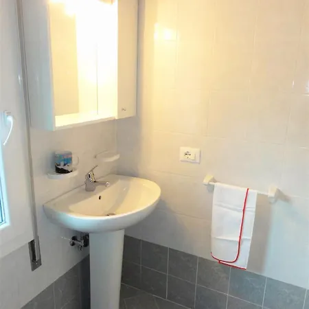 아파트 Flat With Terrace Near The Sea